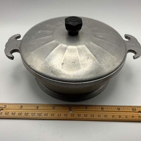 Guardian Service Dutch Oven Casserole Pot with Lid Cast Aluminum Cookware VTG - Picture 6 of 10